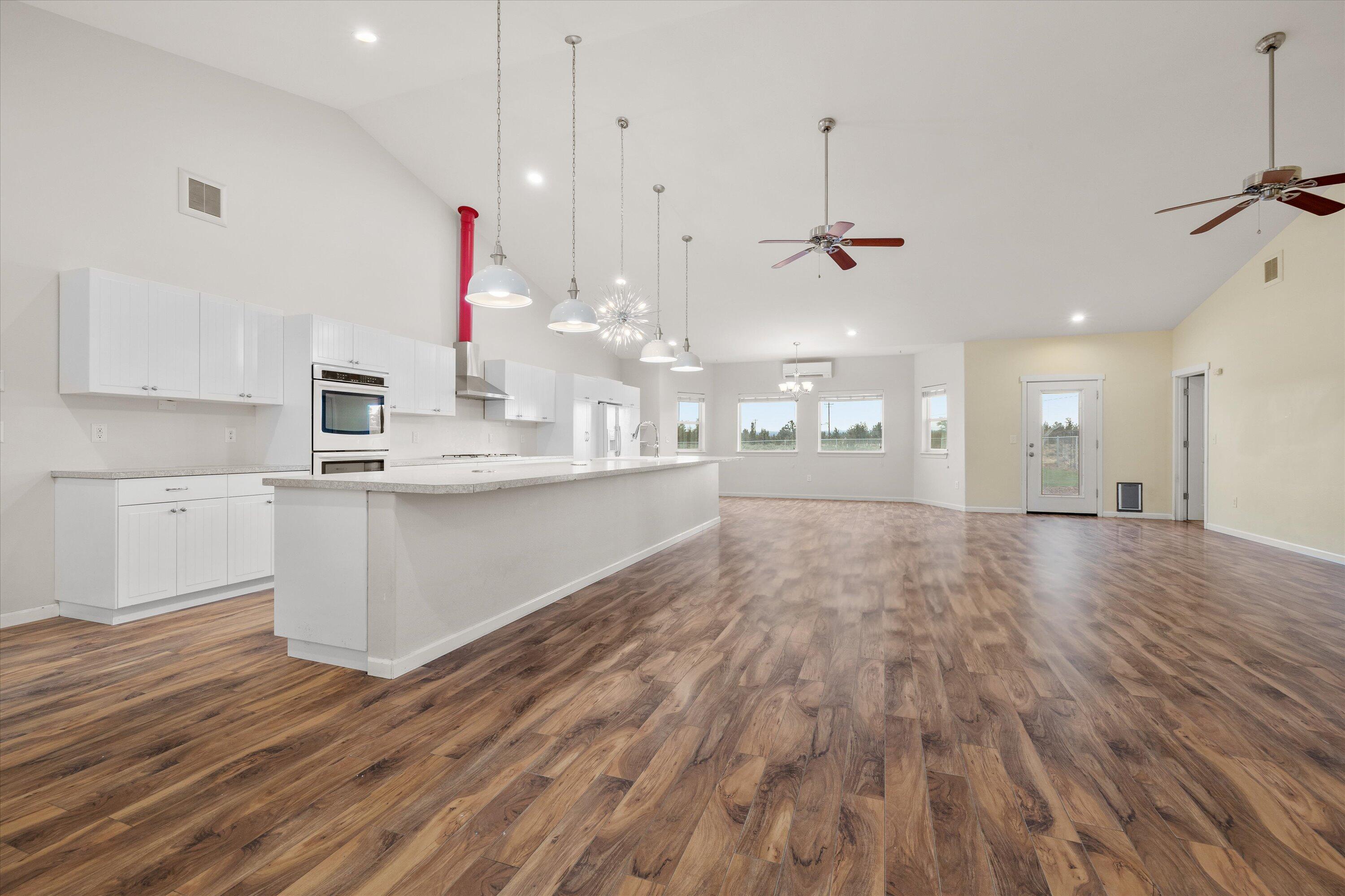 Kitchen/great room