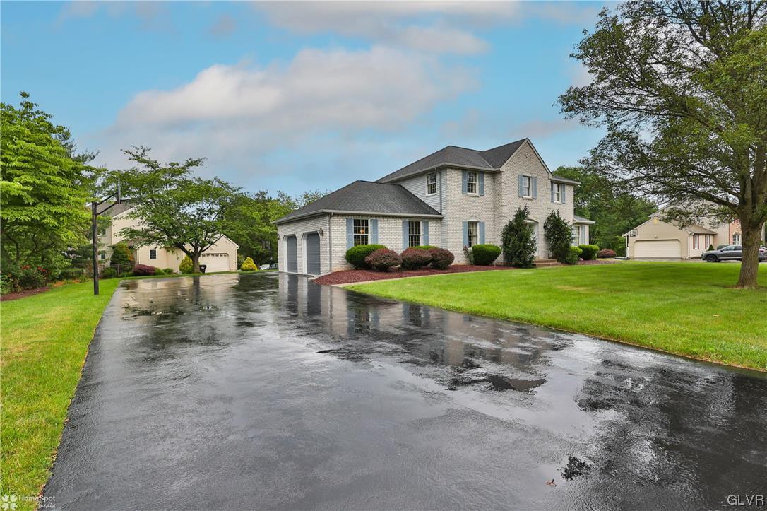 3291 Regal Road Bethlehem, PA 18020 - Photo 3 of 48 Gallery Image 3