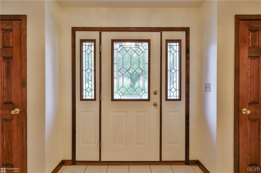 3291 Regal Road Bethlehem, PA 18020 - Photo 8 of 48 Gallery Image 8