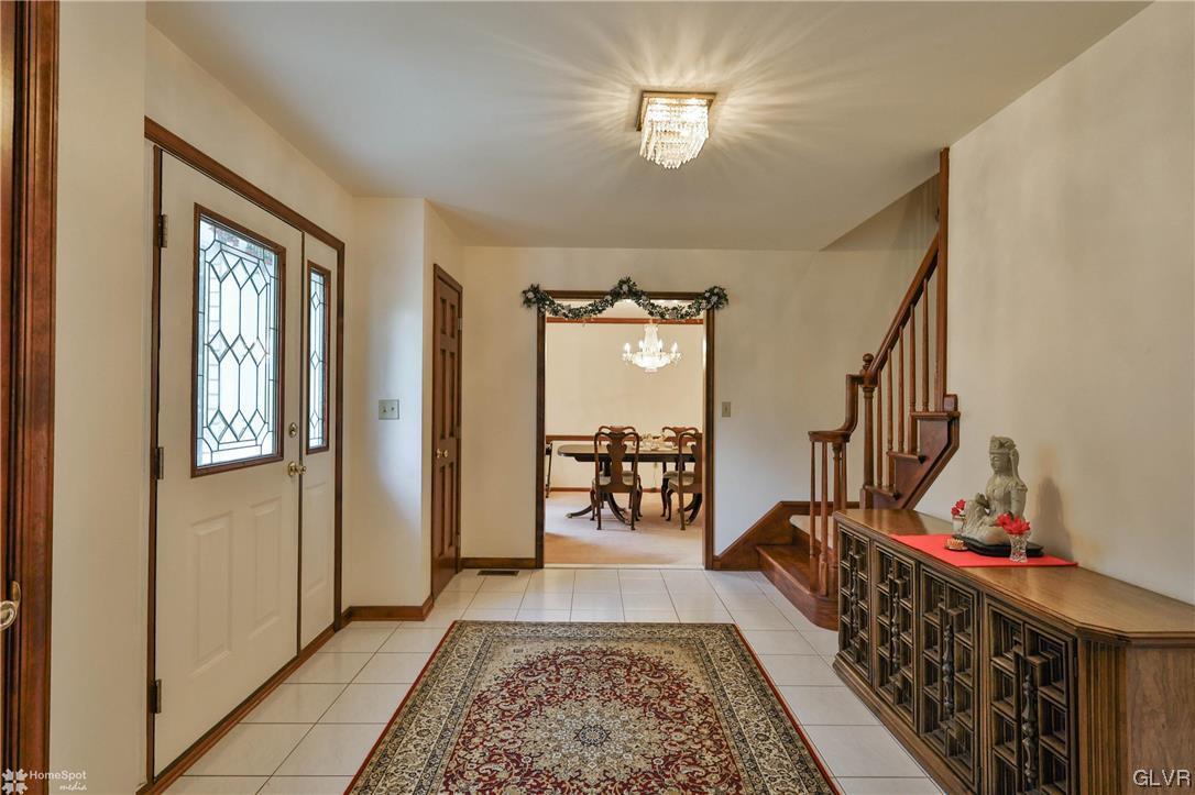 3291 Regal Road Bethlehem, PA 18020 - Photo 9 of 48 Gallery Image 9