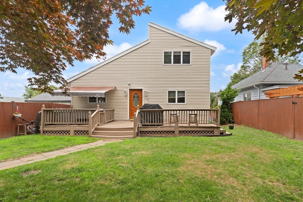 75 Andrews Street Medford, MA 02155 - Photo 28 of 40