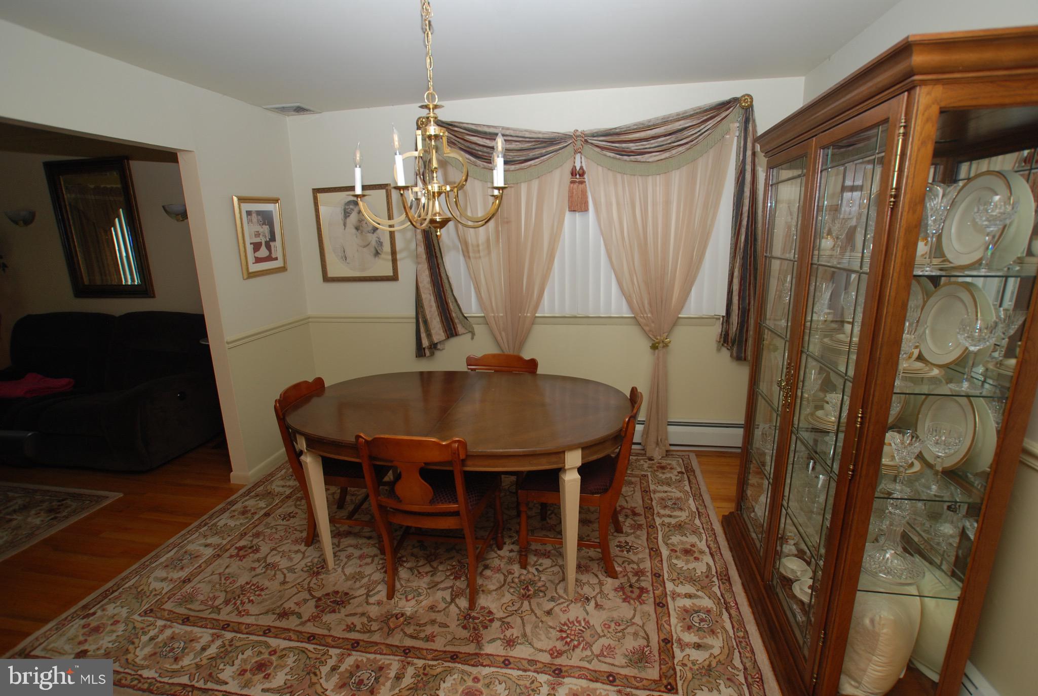 1043 Orchid Road Warminster, PA 18974 - Photo 14 of 27 Gallery Image 14