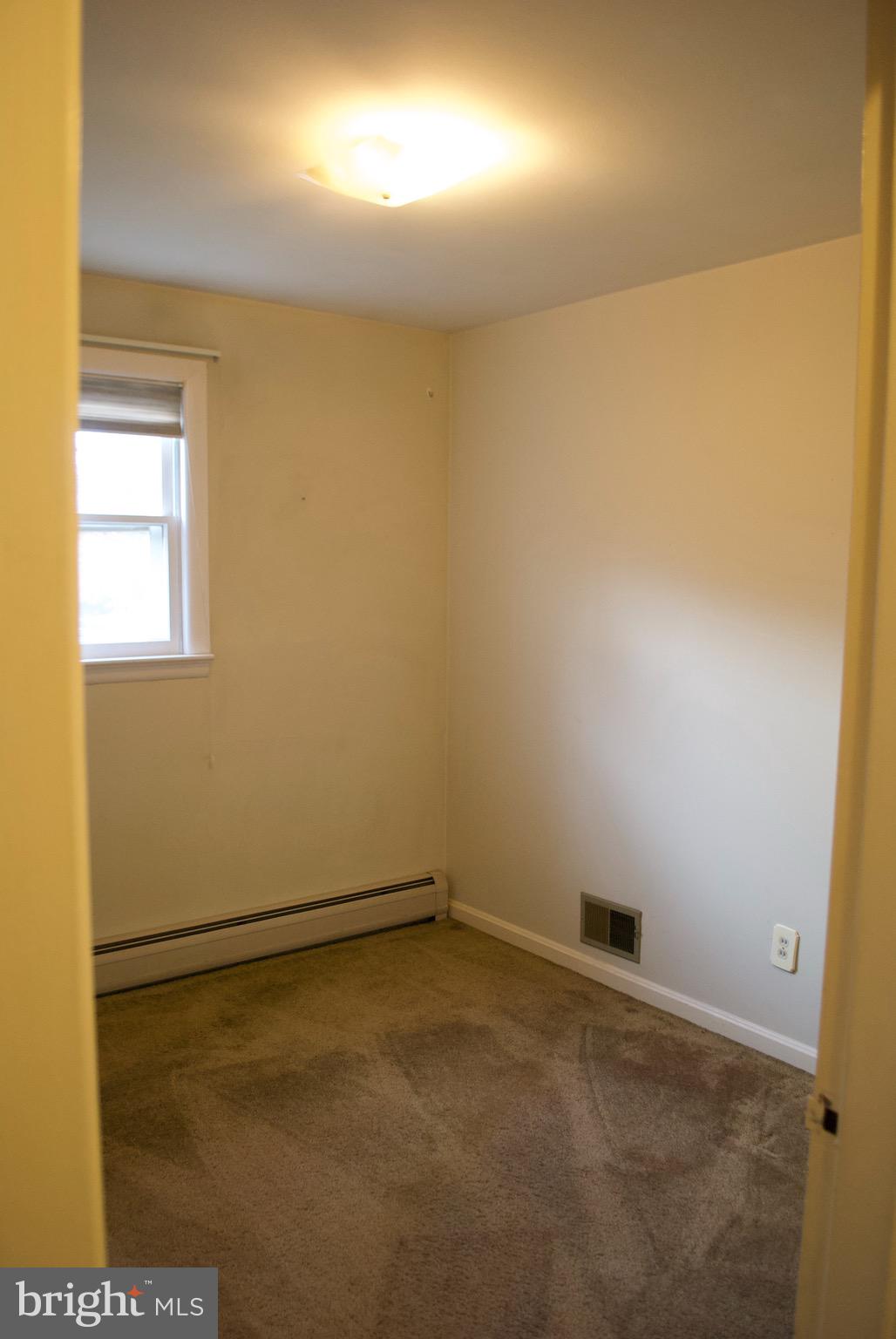 10809 Breewood Road Silver Spring, MD 20901 - Photo 12 of 24 Bedroom 1