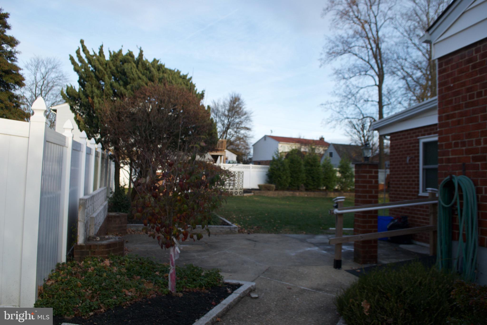10809 Breewood Road Silver Spring, MD 20901 - Photo 21 of 24 Yard