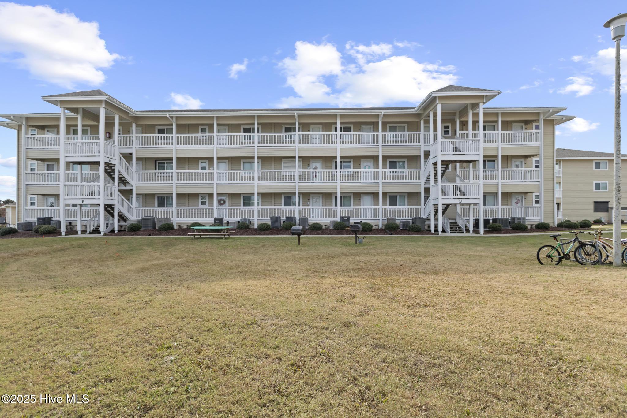 650 Cedar Point Boulevard, Unit B35 Cedar Point, NC 28584 - Photo 18 of 27 Outside - Back