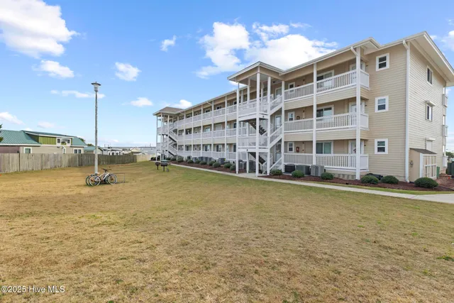 $225,000 | 650 Cedar Point Boulevard, Unit B35, Cedar Point, NC 28584