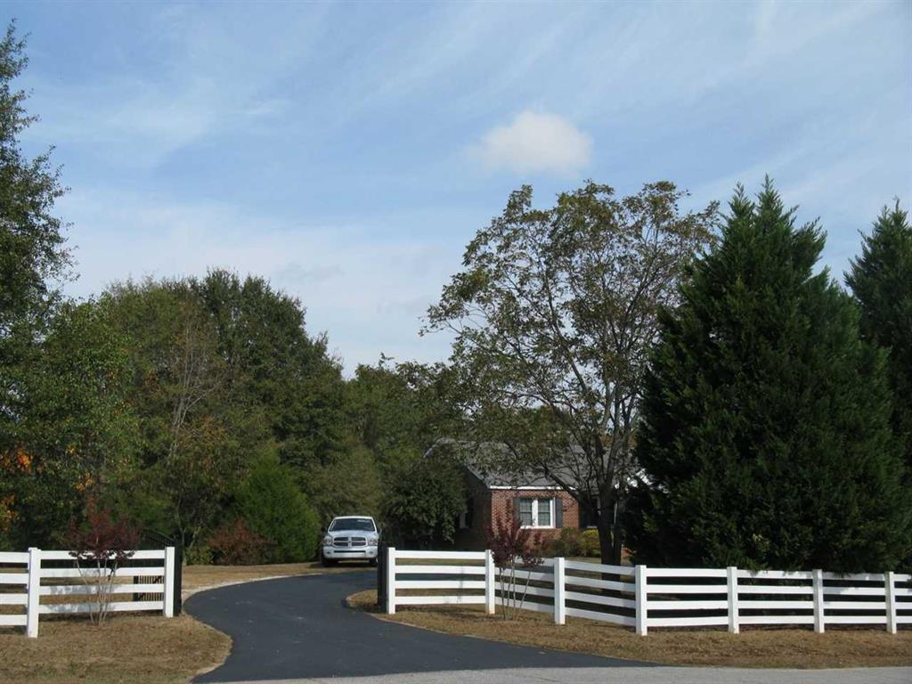 698 Griffin Farm Road Honea Path, SC 29654 - Photo 1 of 1