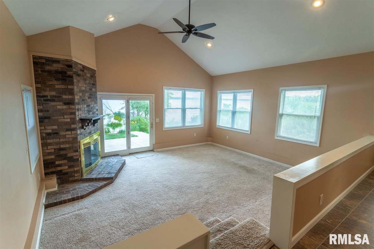 11738 North Riverview Road Chillicothe, IL 61523 - Photo 3 of 27 Gallery Image 3