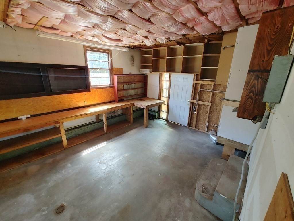 359 Holyoke Road Westfield, MA 01085 - Photo 13 of 16 Gallery Image 13