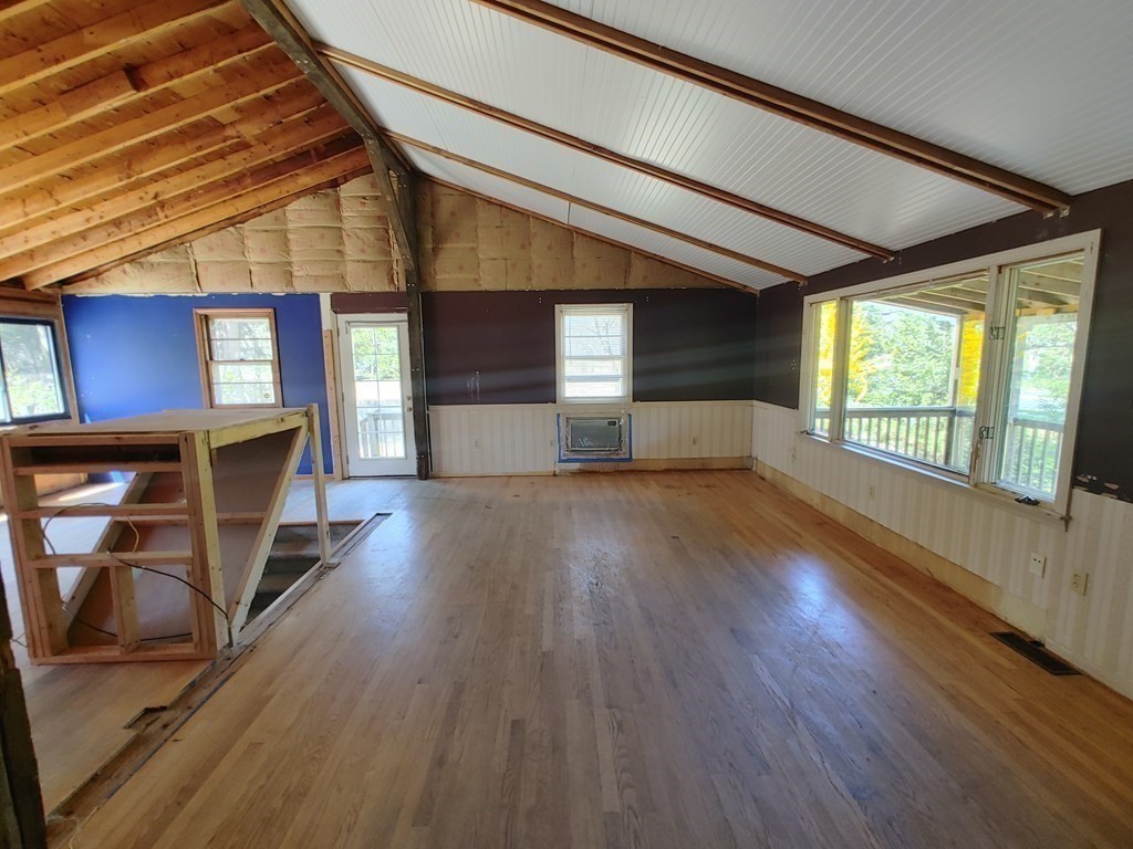 359 Holyoke Road Westfield, MA 01085 - Photo 9 of 16 Gallery Image 9