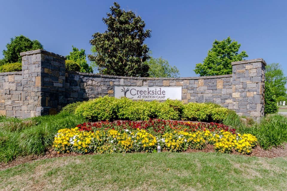 1064 Addington Road Hendersonville, TN 37075 - Photo 2 of 55 a view of a garden with plants