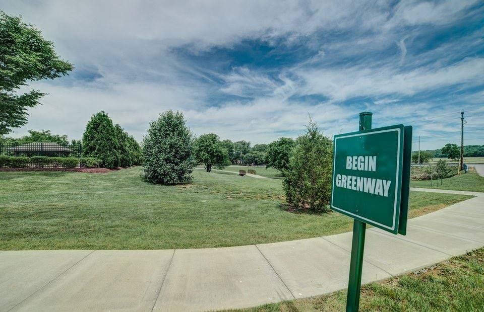 1064 Addington Road Hendersonville, TN 37075 - Photo 53 of 55 a view of a street with a building in the background