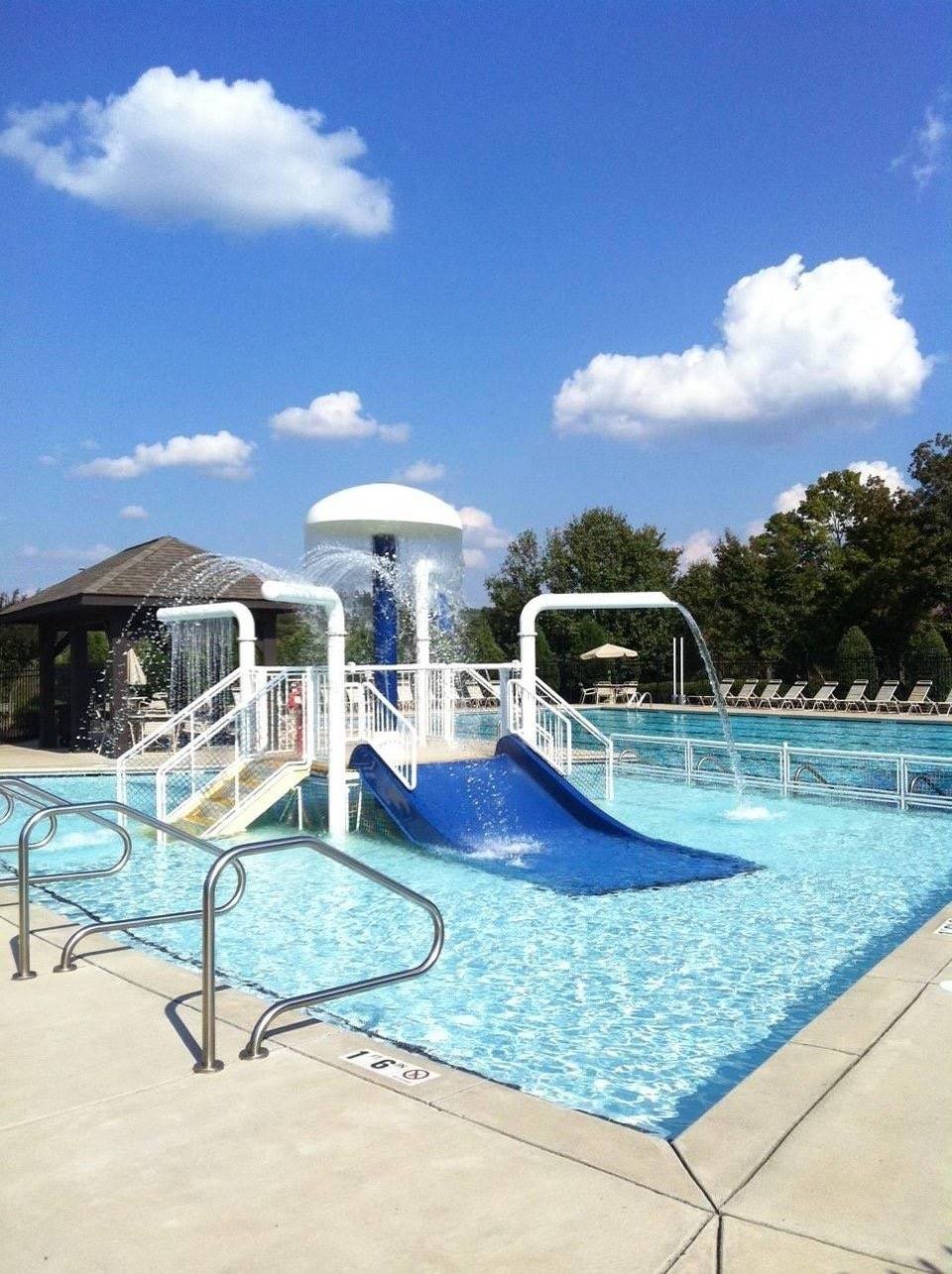 1064 Addington Road Hendersonville, TN 37075 - Photo 55 of 55 a front view of a house with garden