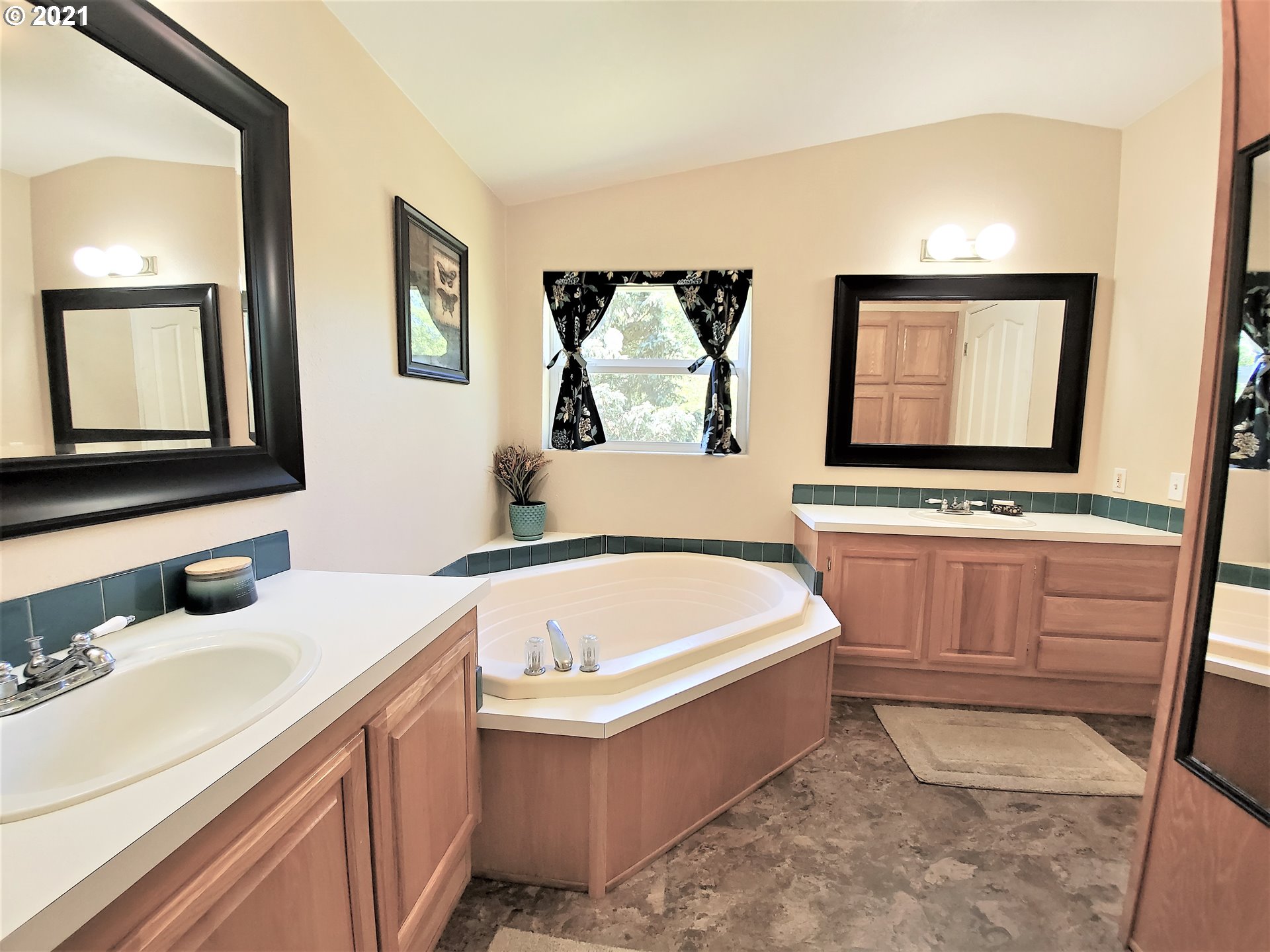 24970 Trask River Road Tillamook, OR 97141 - Photo 23 of 32 Gallery Image 23