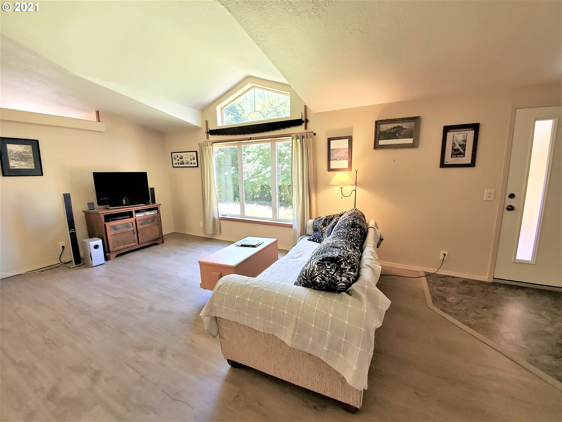 24970 Trask River Road Tillamook, OR 97141 - Photo 4 of 32 Gallery Image 4
