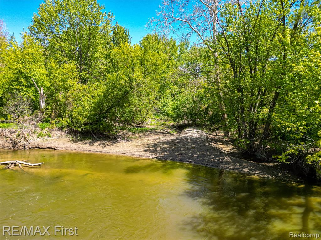 17331 Millar Road Clinton Township, MI 48036 - Photo 8 of 10 Gallery Image 8