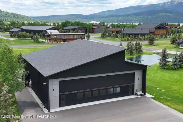 $5,750,000 | 868 Diamandis Drive, Alpine, WY 83128