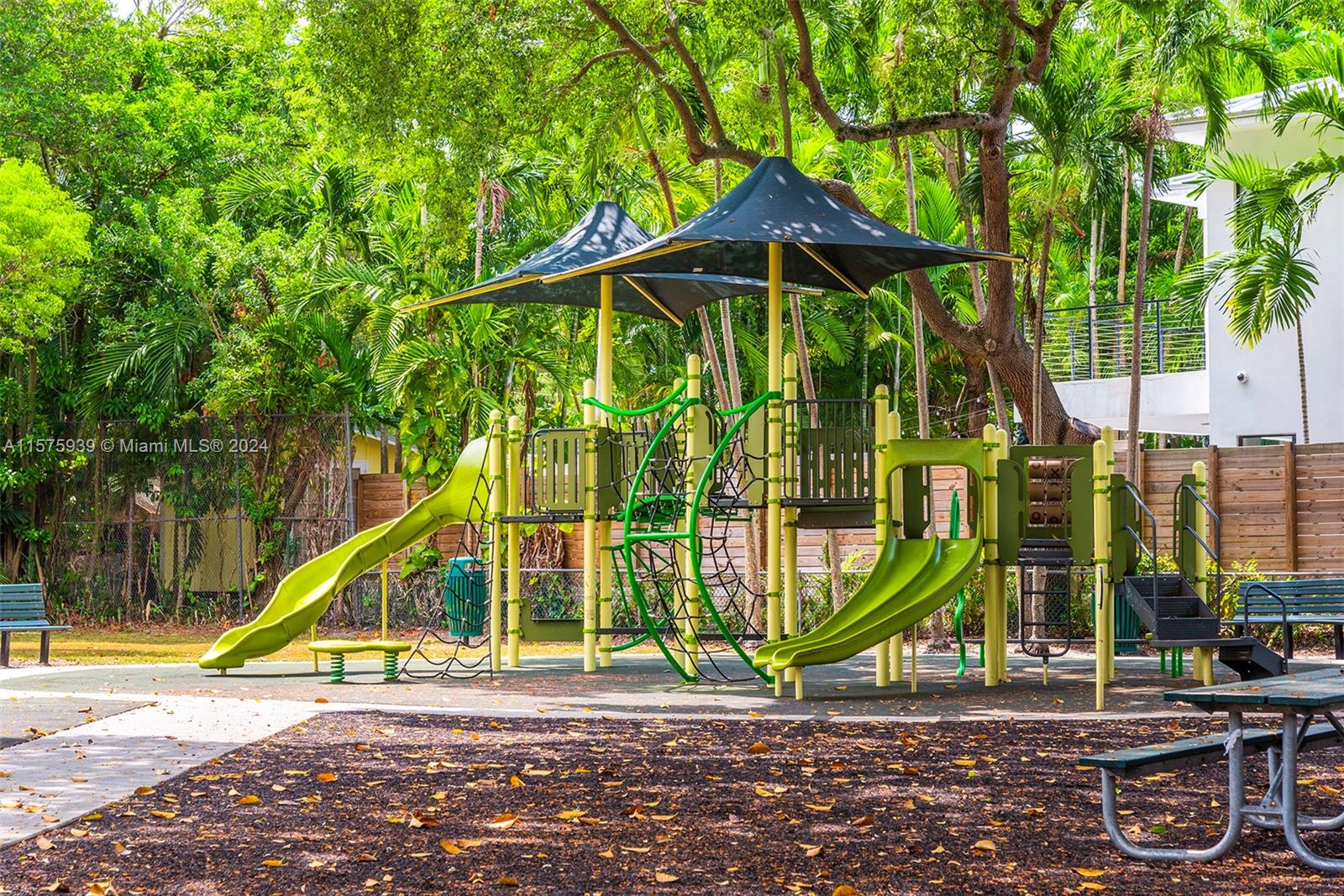 2811 Southwest 22nd Avenue Miami, FL 33133 - Photo 35 of 39 a view of a park with large trees