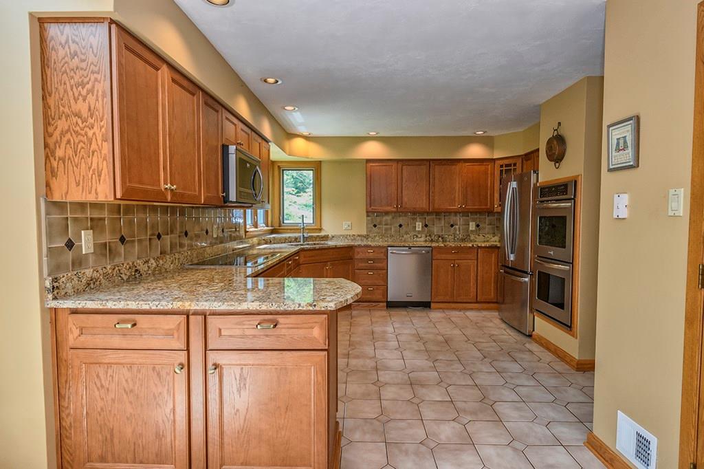 325 Blue Run Road Cheswick, PA 15024 - Photo 7 of 25 Gallery Image 7