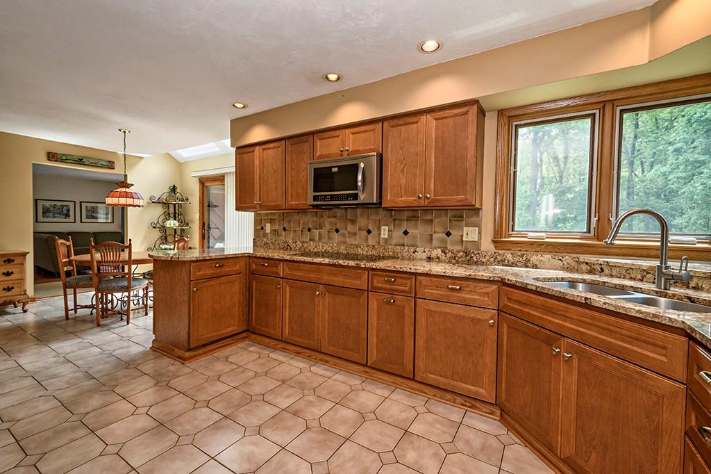 325 Blue Run Road Cheswick, PA 15024 - Photo 8 of 25 Gallery Image 8