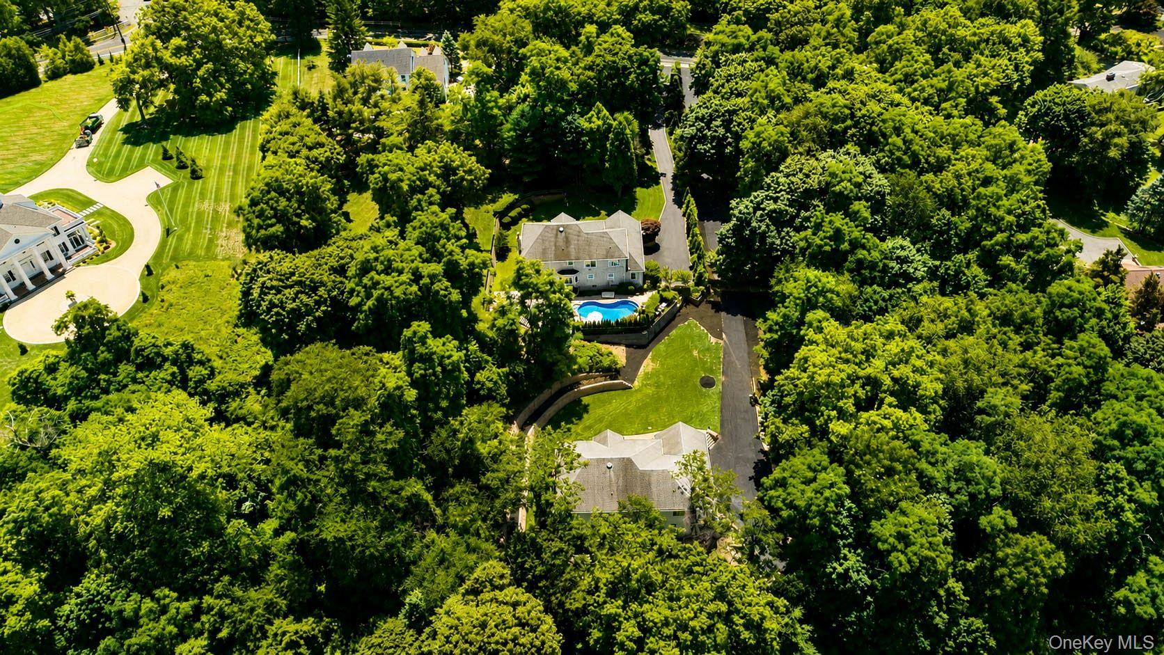 41 Cove Road Huntington, NY 11743 - Photo 6 of 50