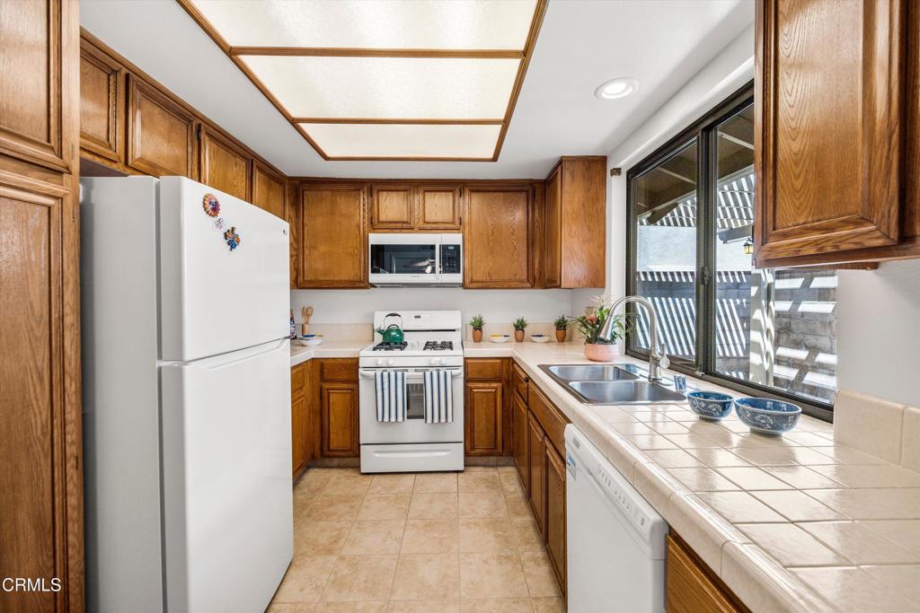 1715 Compromise Line Road Glendora, CA 91740 - Photo 11 of 28 23-026