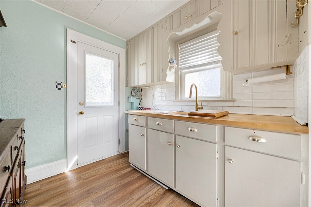 17607 Brazil Road Cleveland, OH 44119 - Photo 10 of 24 Gallery Image 10