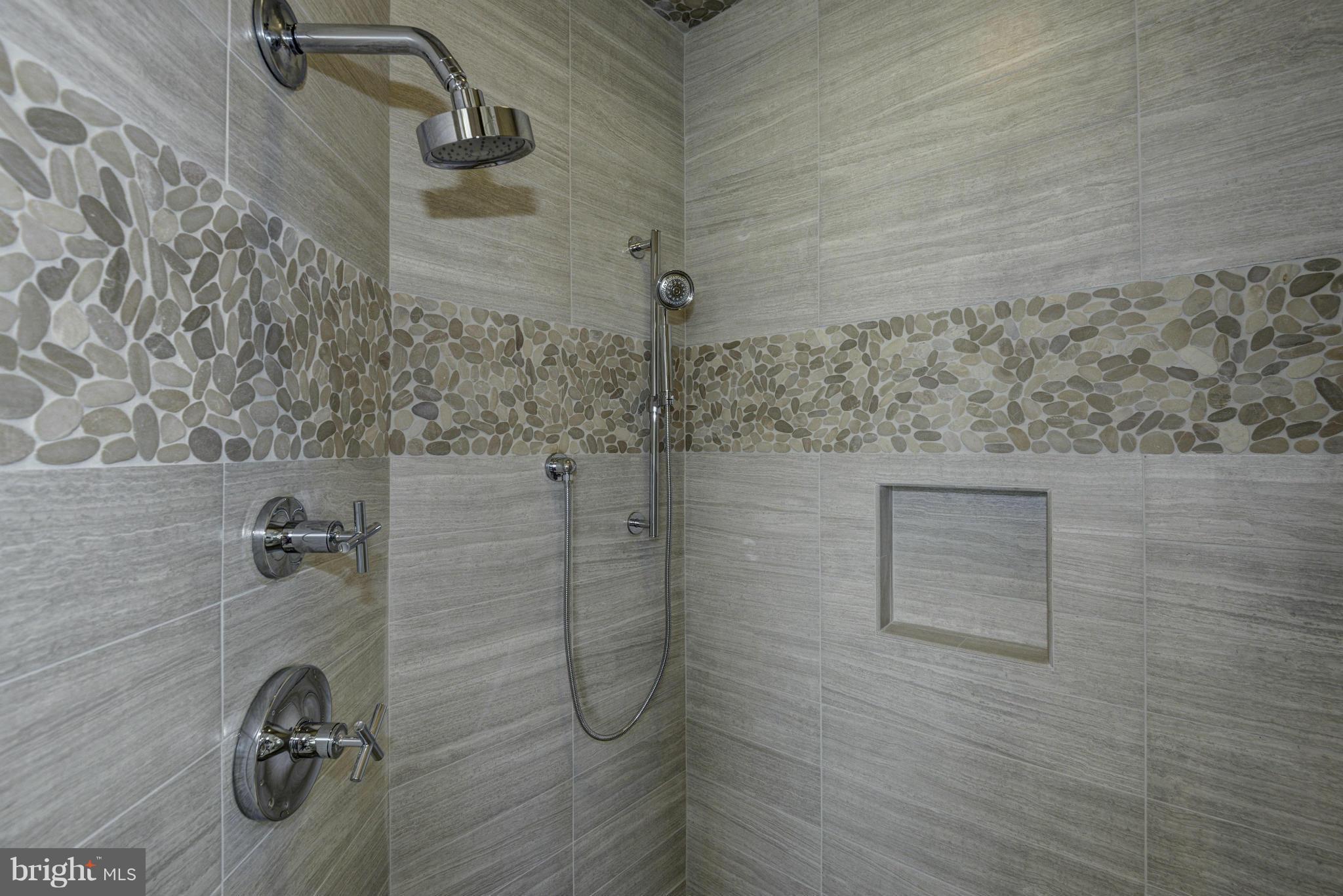 6412 Dahlonega Road Bethesda, MD 20816 - Photo 15 of 23 Bath
