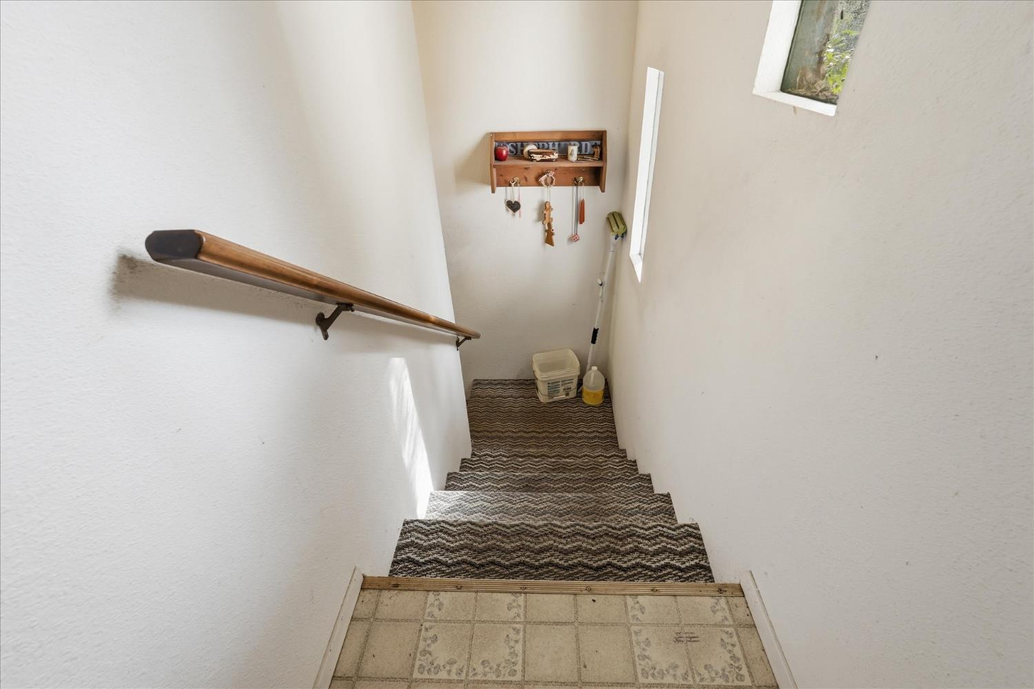 51590 Coyote Ridge Road Oakhurst, CA 93644 - Photo 36 of 49 a view of a hallway with the door