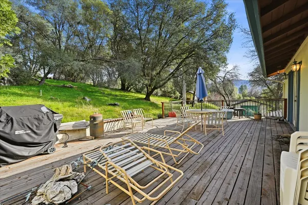 $385,000 | 51590 Coyote Ridge Road, Oakhurst, CA 93644