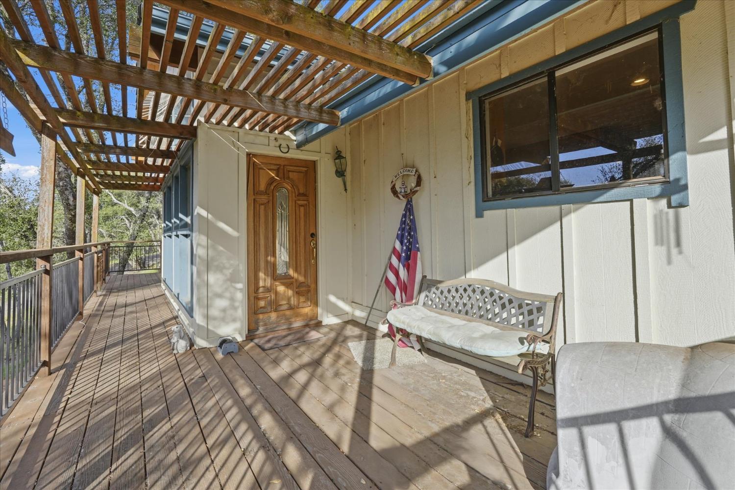51590 Coyote Ridge Road Oakhurst, CA 93644 - Photo 10 of 49 a view of an entryway with wooden floor
