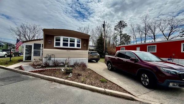 $105,000 | 2538 Tremont Avenue, Unit 14, Egg Harbor Township, NJ 08234