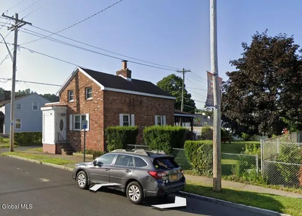 $225,000 | 36 114th Street, Troy, NY 12182