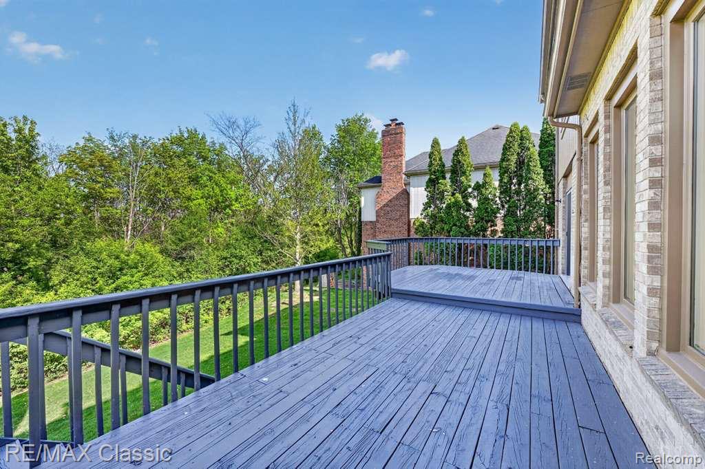 30779 Country Ridge Circle Farmington Hills, MI 48331 - Photo 34 of 46