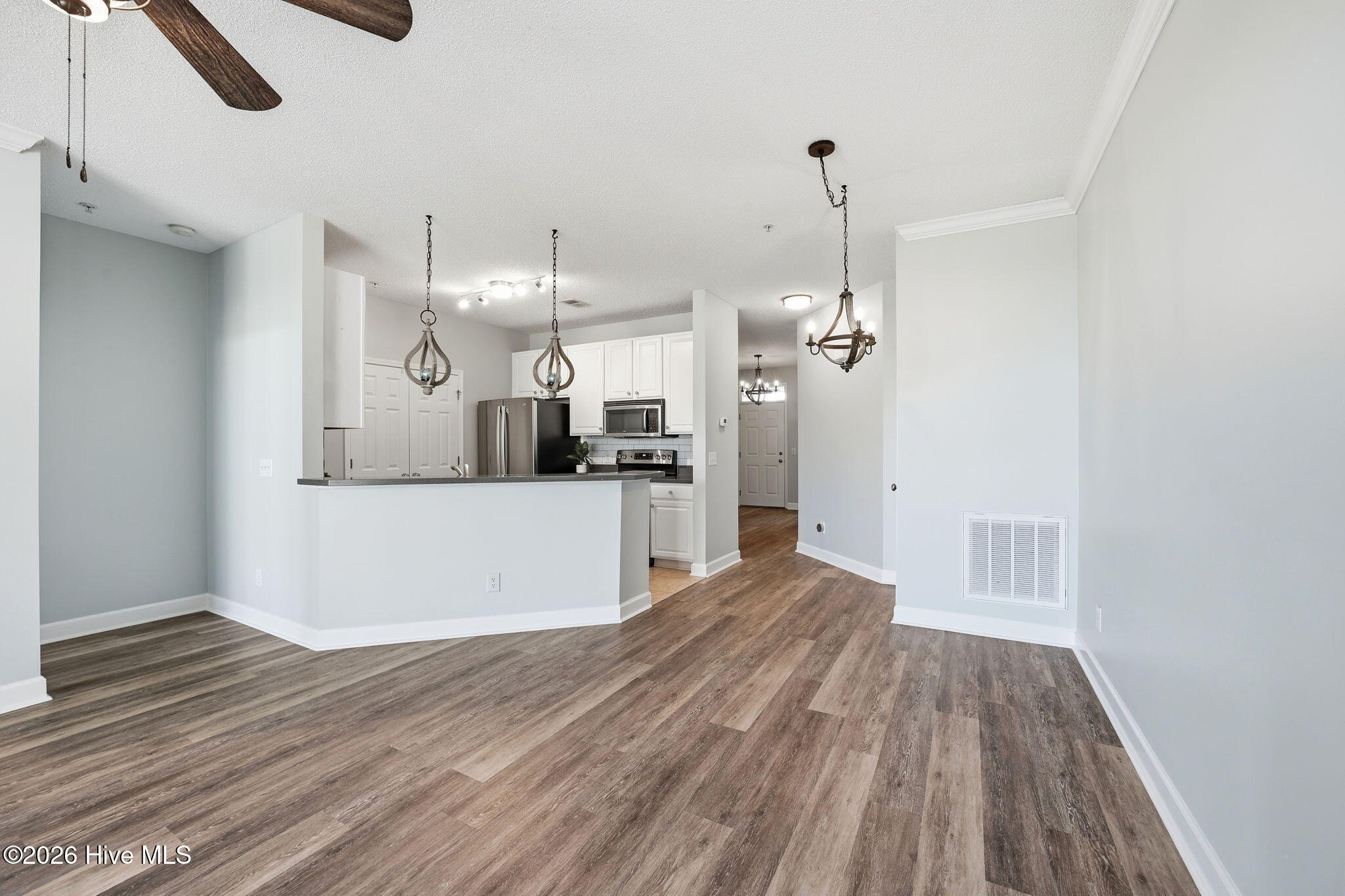 1135 Park Road Southwest, Unit 1203 Sunset Beach, NC 28468 - Photo 33 of 44 32-web-or-mls-CZ9A2945
