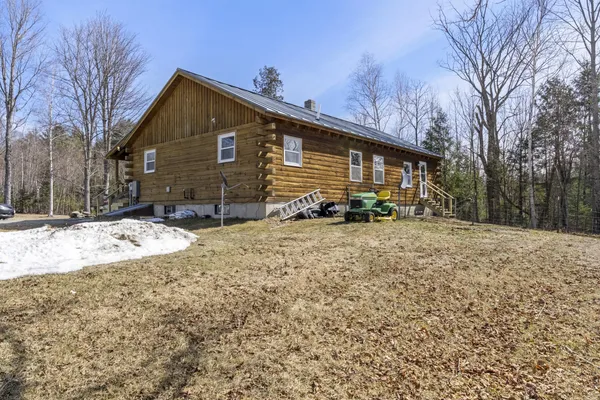 $389,500 | 300 Locke Hill Road, Starks, ME 04911