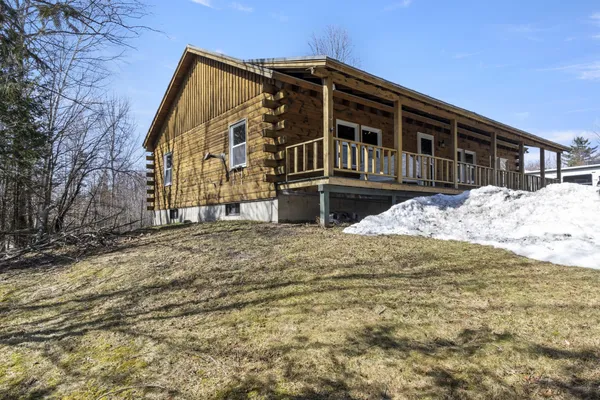 $389,500 | 300 Locke Hill Road, Starks, ME 04911