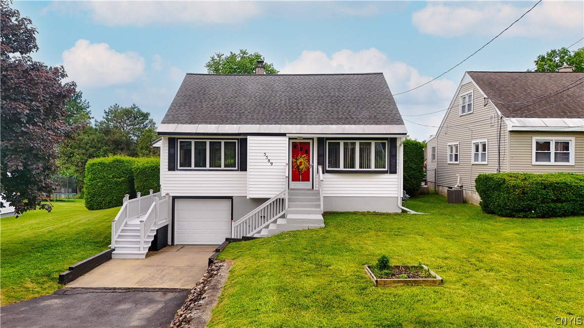 5589 Trenton Road Deerfield, NY 13502 - Photo 2 of 40