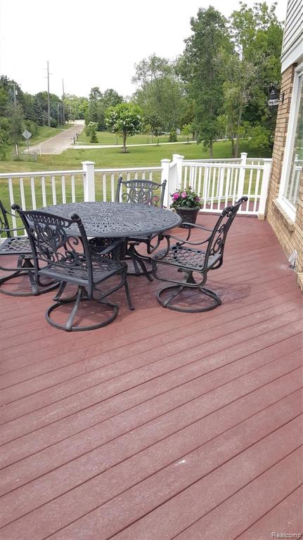 133 Saxon Court Rochester Hills, MI 48307 - Photo 41 of 42