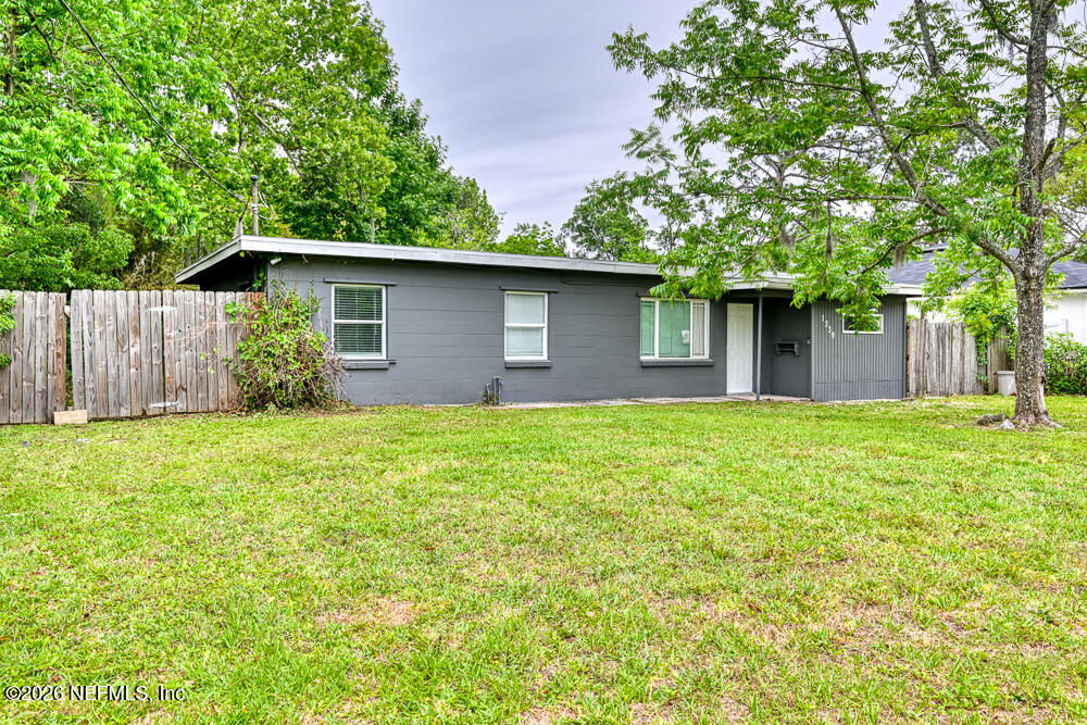 1339 Ellis Road South Jacksonville, FL 32205 - Photo 1 of 26 Front of home