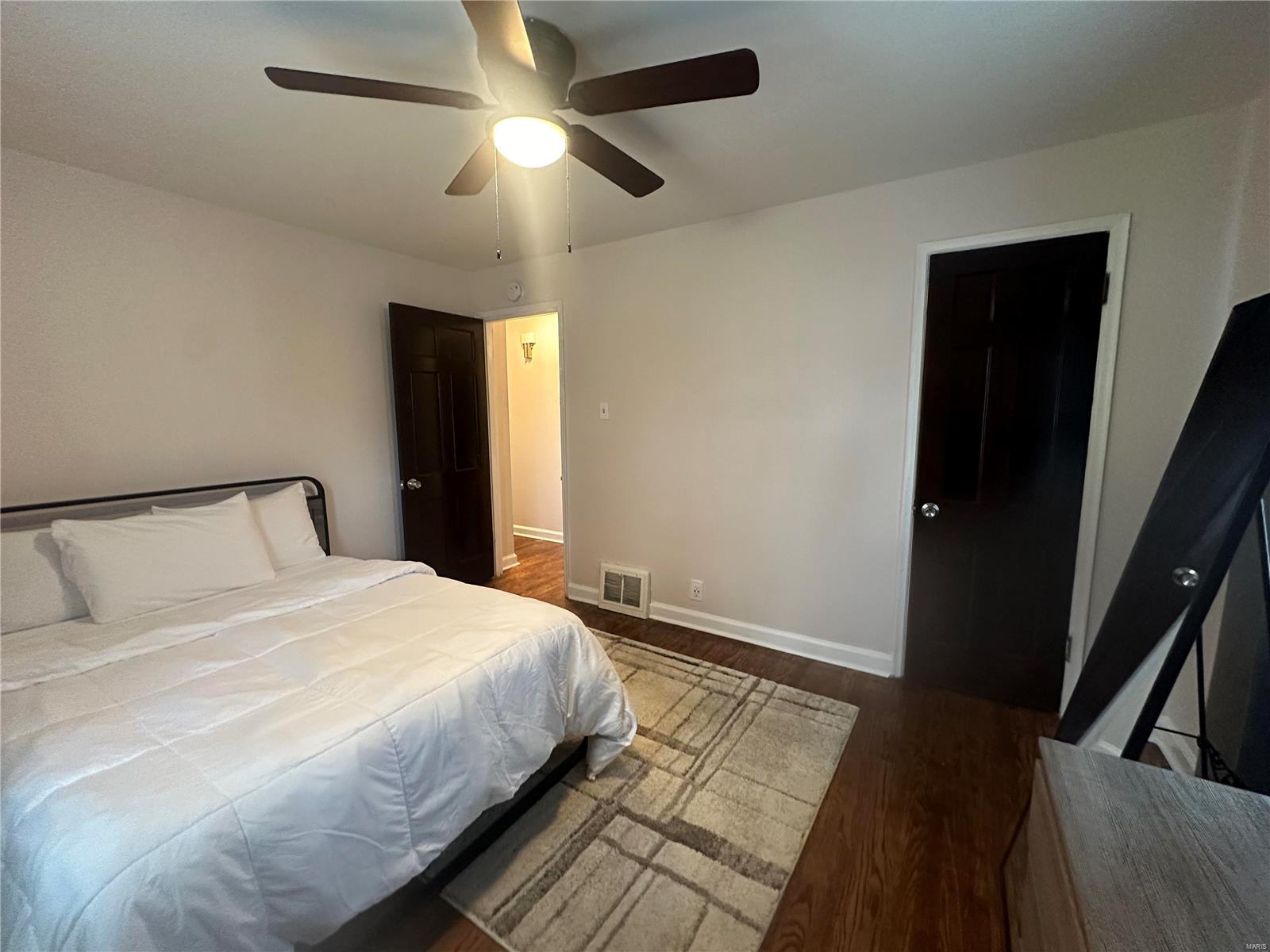 6325 Everett Drive St. Louis, MO 63134 - Photo 17 of 29