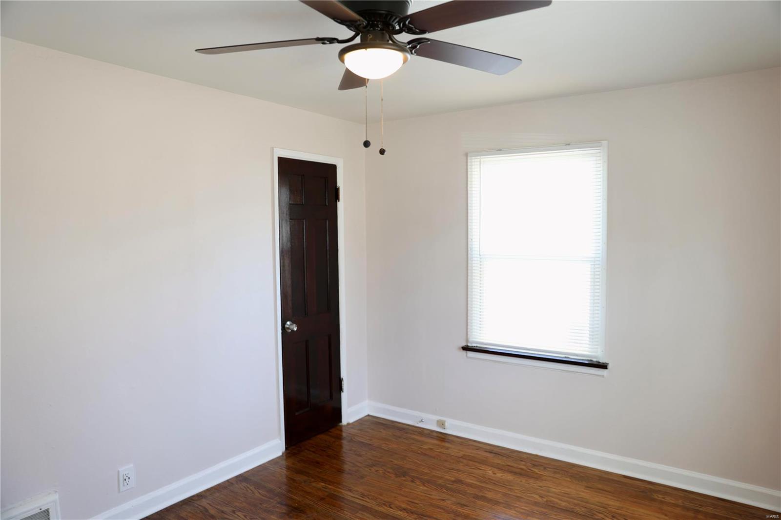 6325 Everett Drive St. Louis, MO 63134 - Photo 18 of 29