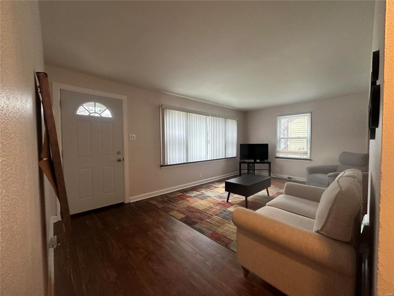 6325 Everett Drive St. Louis, MO 63134 - Photo 5 of 29