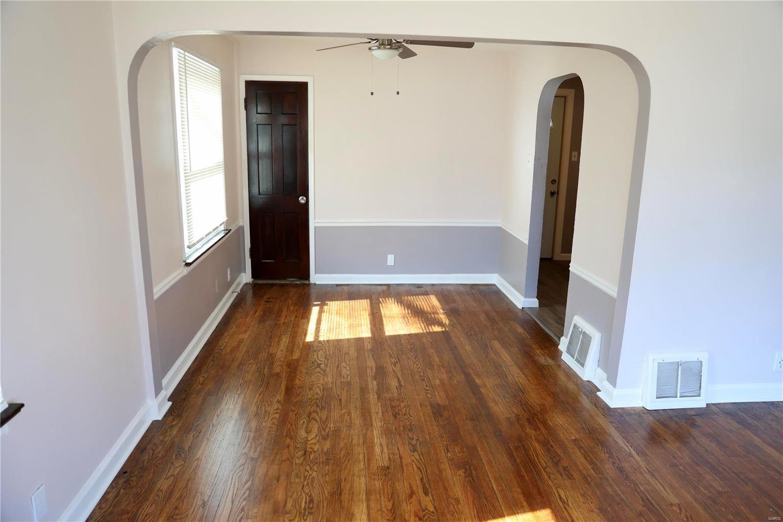 6325 Everett Drive St. Louis, MO 63134 - Photo 8 of 29