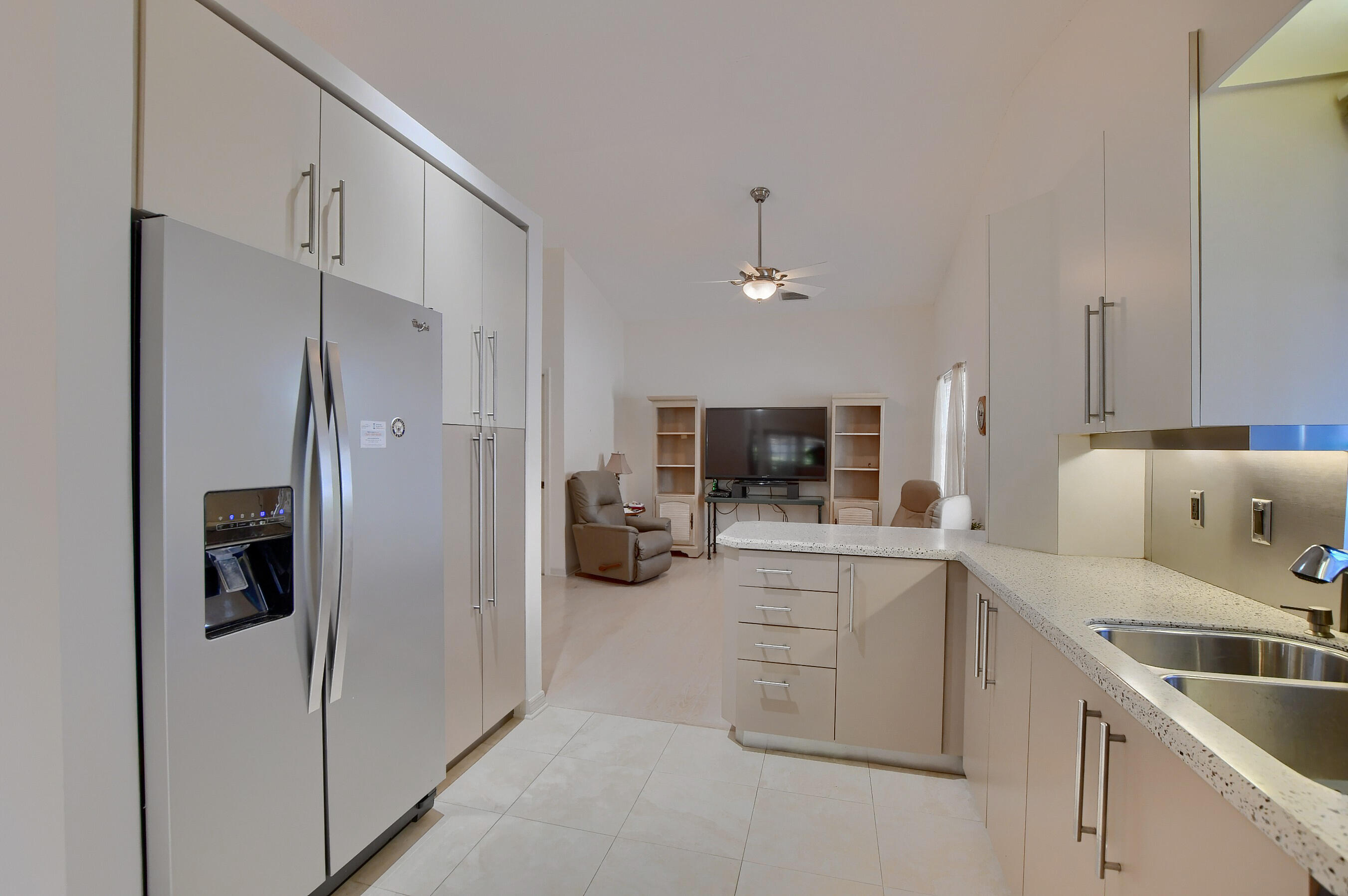 7728 Texas Trail Boca Raton, FL 33487 - Photo 26 of 43 Kitchen