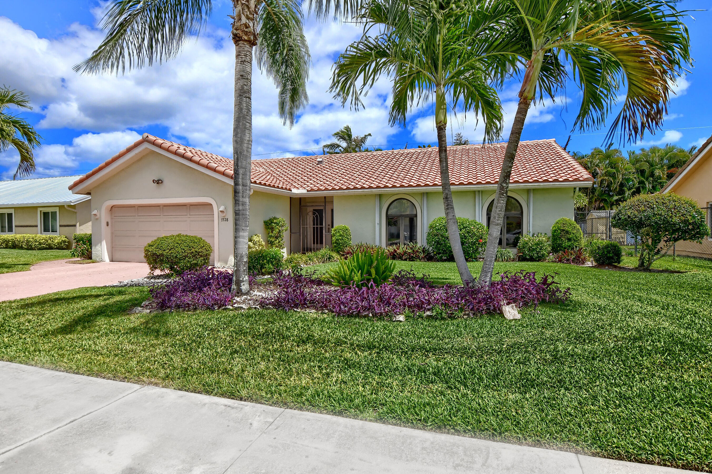 7728 Texas Trail Boca Raton, FL 33487 - Photo 3 of 43 Exterior