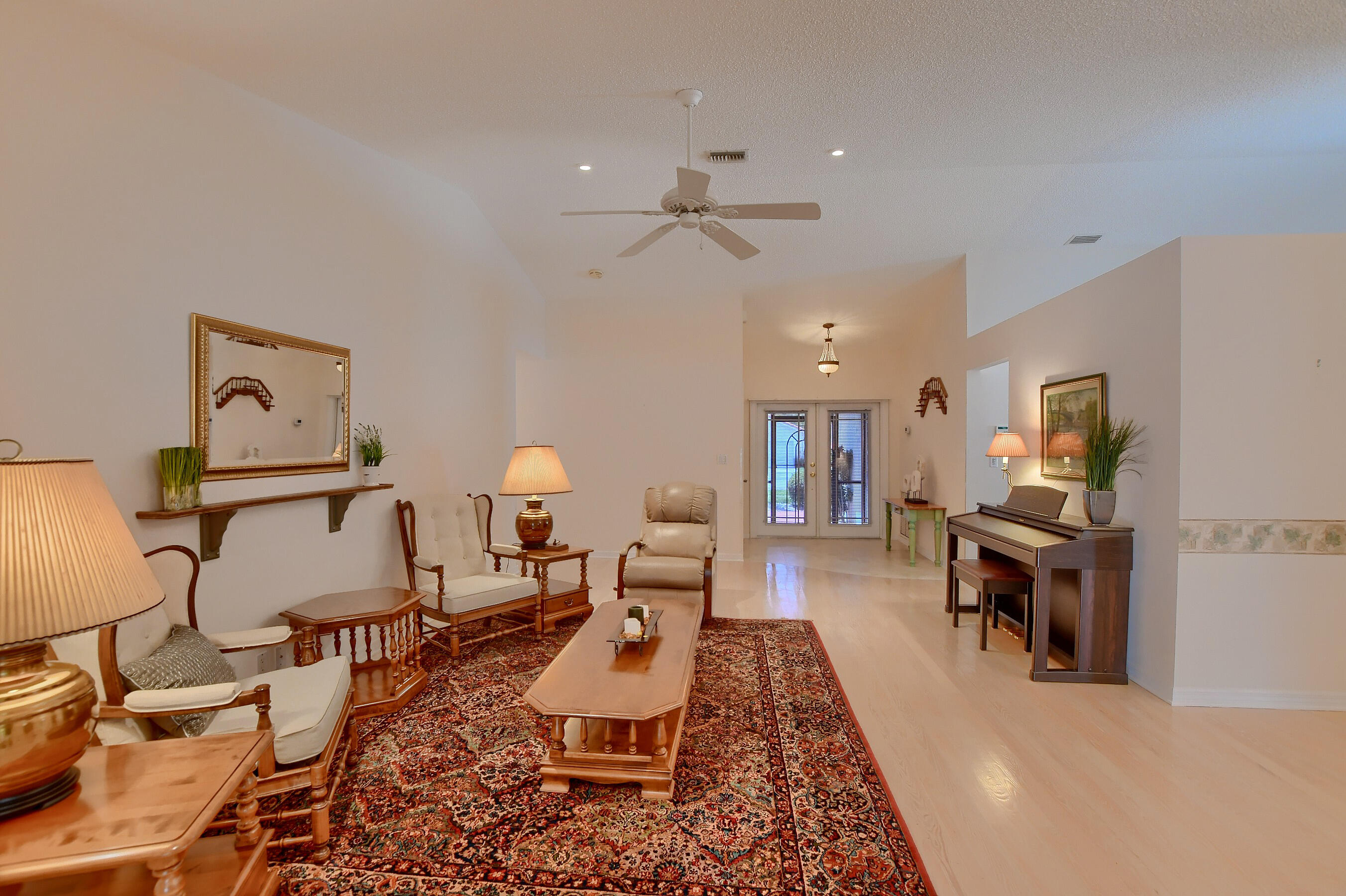 7728 Texas Trail Boca Raton, FL 33487 - Photo 10 of 43 Living room