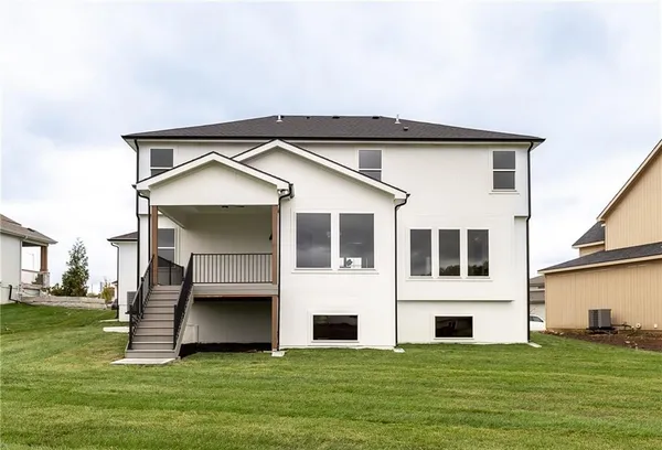 $794,000 | 18505 Mohawk Lane, Overland Park, KS 66085