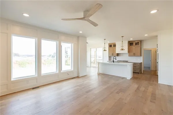 $794,000 | 18505 Mohawk Lane, Overland Park, KS 66085