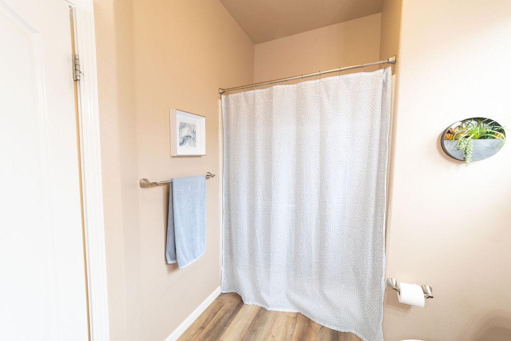 1877 North Coventry Avenue Clovis, CA 93619 - Photo 40 of 61